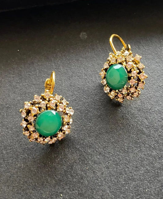 GREEN STUDS